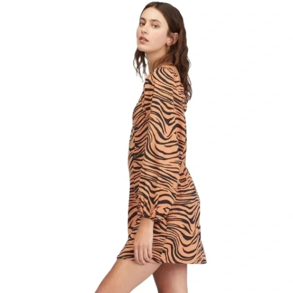 Billabong Feeling Frisky Dress - Picture 3 of 5